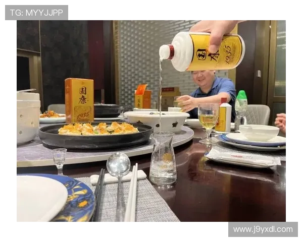 酒友圈的热血青春：一起品味生活的醉人时刻